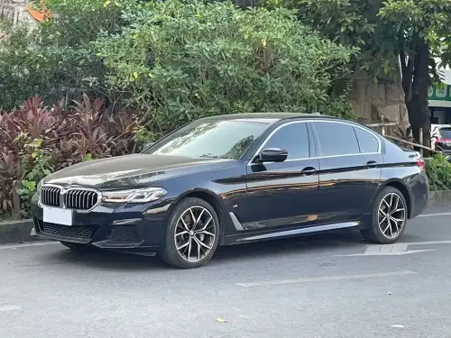 BMW 5-Series, 2022