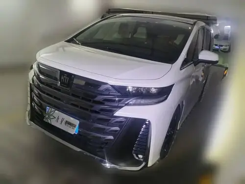 Toyota Vellfire, 2025