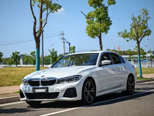 BMW 3-Series, 2021