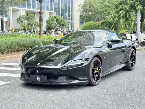 Ferrari Roma, 2021