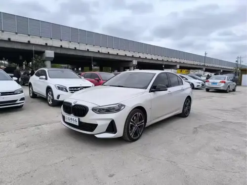 BMW 1-Series, 2022
