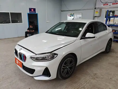 BMW 1-Series, 2022