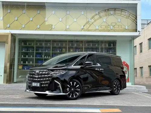 Toyota Alphard, 2024