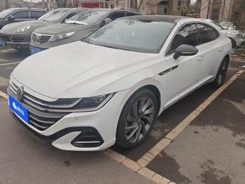 Volkswagen CC, 2023
