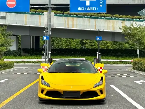 Ferrari F8, 2021