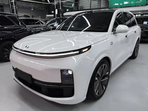 Li Auto L8, 2025