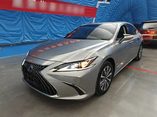 Lexus ES, 2021