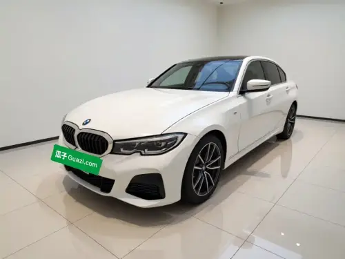 BMW 3-Series, 2021