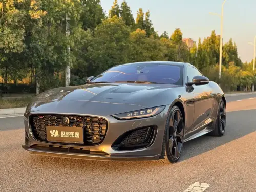 Jaguar F-TYPE, 2024