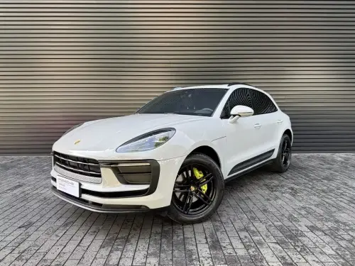 Porsche Macan, 2022