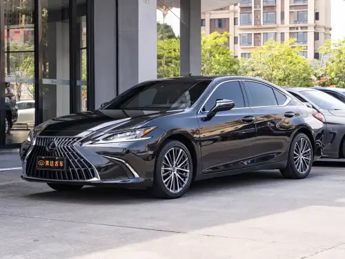 Lexus ES, 2024