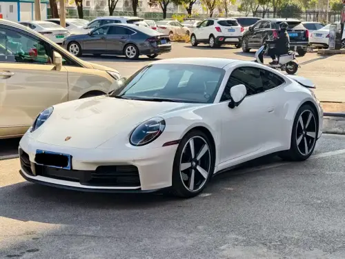 Porsche 911, 2025