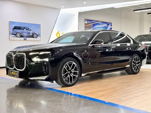BMW 7-Series, 2024