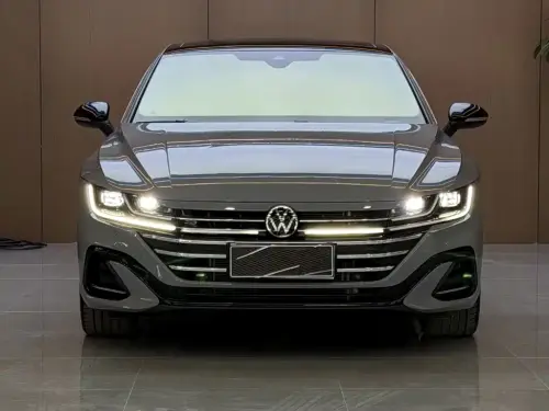 Volkswagen CC, 2024