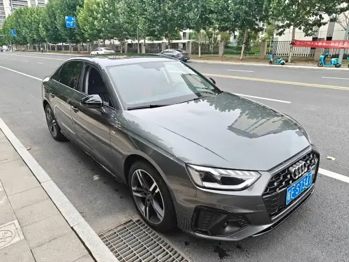 Audi A4, 2022