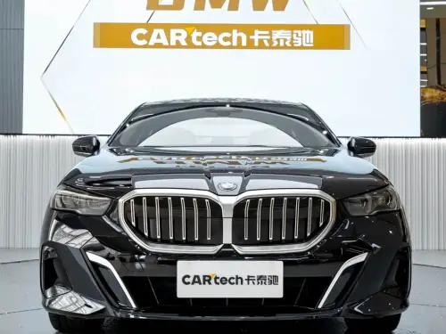 BMW 5-Series, 2024
