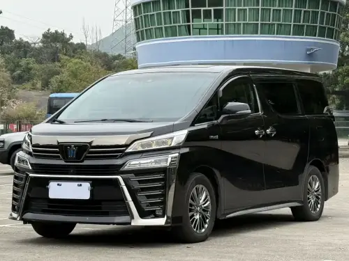 Toyota Vellfire, 2023
