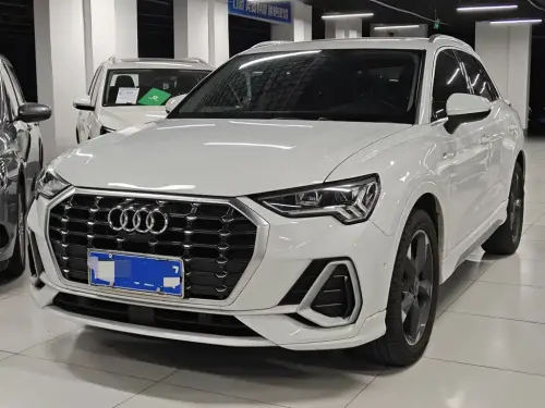 Audi Q3, 2022