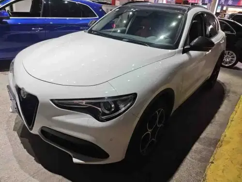 Alfa Romeo Stelvio, 2021
