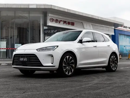 AITO M5, 2022