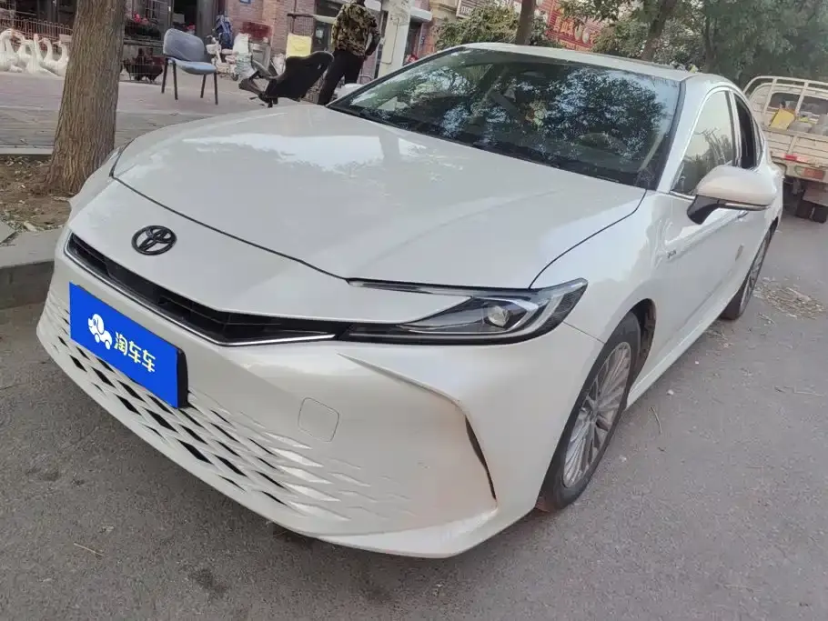 Toyota Camry, 2024