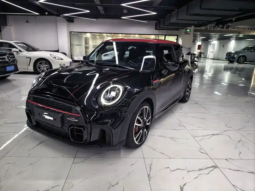 Mini MINI JCW, 2022