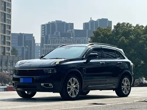 Lynk & Co 01, 2020