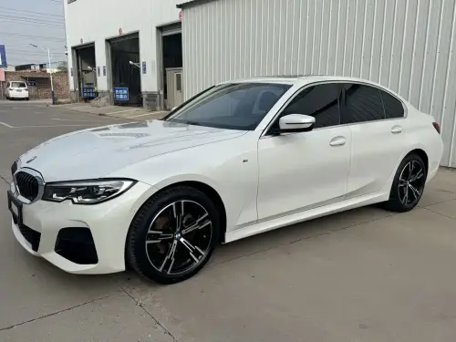 BMW 3-Series, 2021