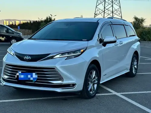 Toyota Sienna, 2024