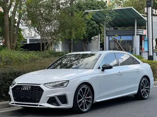 Audi A4, 2021