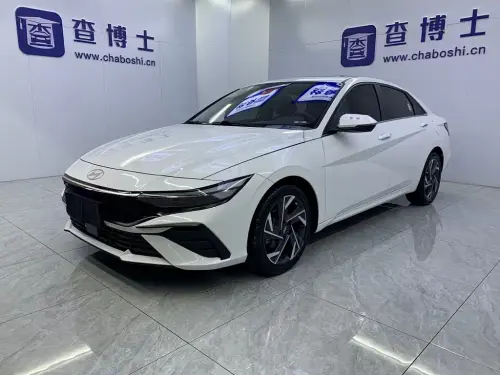 Hyundai Elantra, 2024