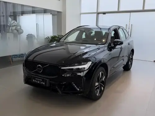 Volvo XC60, 2025