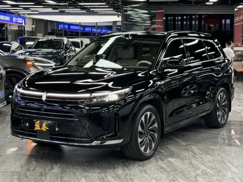 AITO M7, 2023