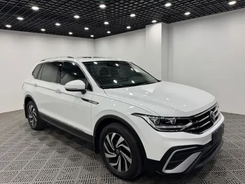 Volkswagen Tiguan, 2022