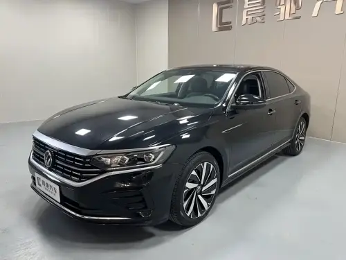 Volkswagen Passat, 2023