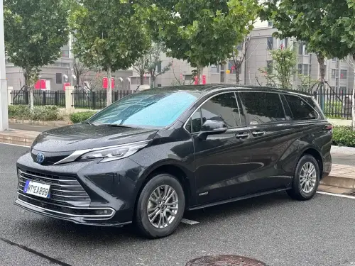 Toyota Sienna, 2022