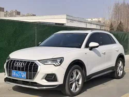 Audi Q3, 2022