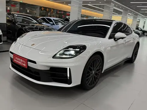 Porsche Panamera, 2024