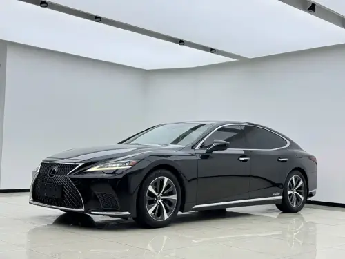 Lexus LS, 2022