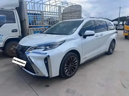 Toyota Sienna, 2023