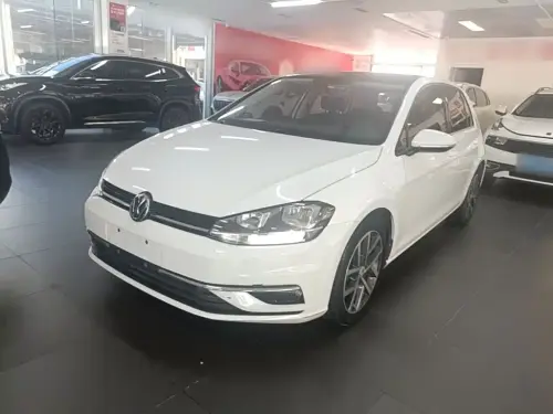 Volkswagen Golf, 2020
