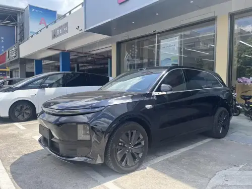 Li Auto L6, 2025