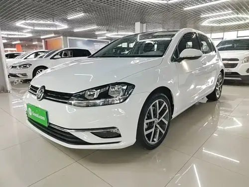 Volkswagen Golf, 2020