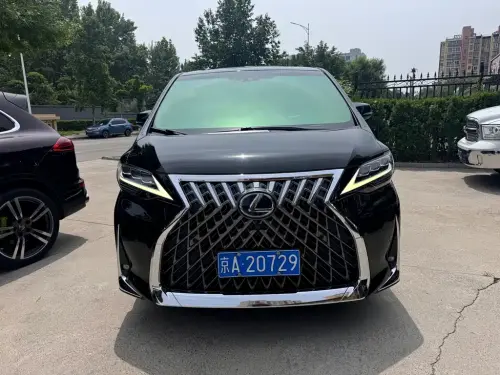 Lexus LM, 2020