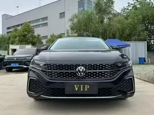 Volkswagen Passat, 2024