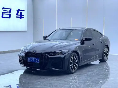BMW 4-Series, 2022