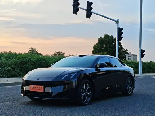 Lynk & Co 10, 2025