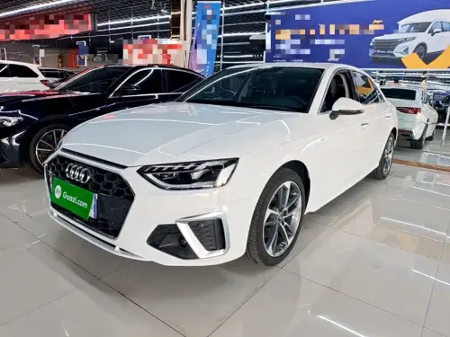 Audi A4, 2023
