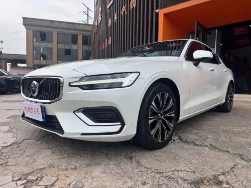 Volvo S60, 2023