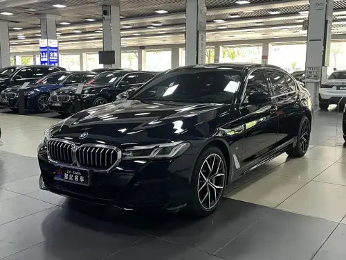 BMW 5-Series, 2023